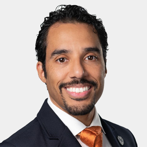 Robert Carrillo